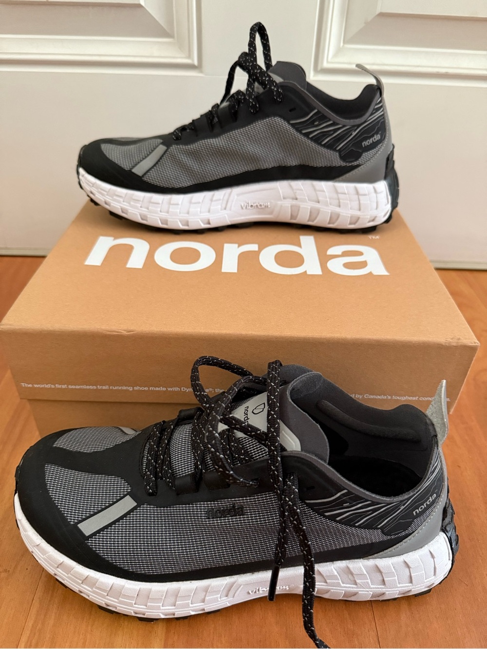 Norda 001 W Trail Running Shoe - Women’s 8.5 Men’s 7